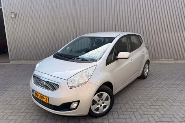 Kia Venga (2010) thumbnail 1