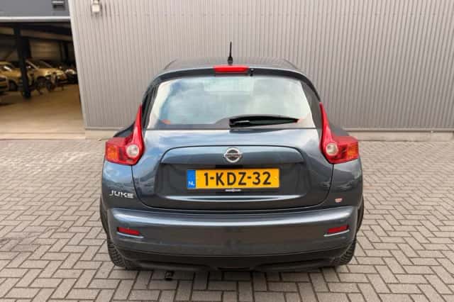 Nissan Juke (2013) thumbnail 3