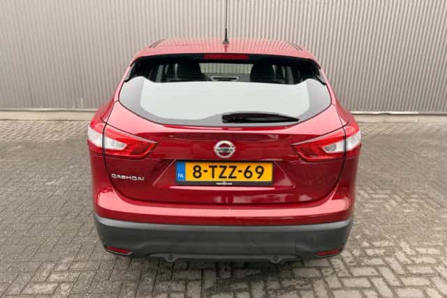 Nissan Qashqai (2014) thumbnail 3