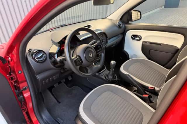 Renault Twingo (2020) thumbnail 2