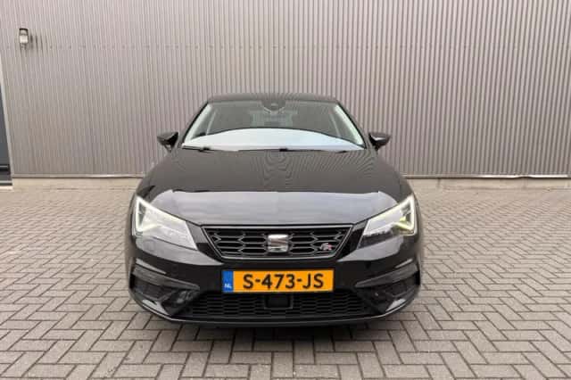 SEAT Leon (2017) thumbnail 5