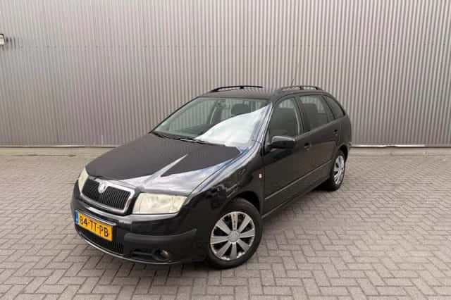 Škoda Fabia (2007) thumbnail 1