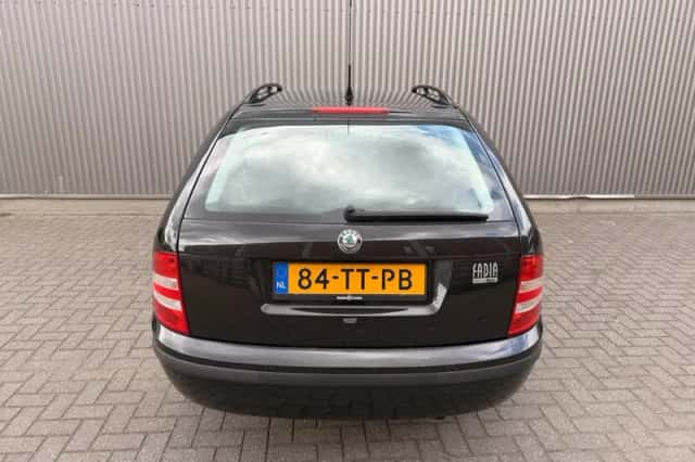 Škoda Fabia (2007) thumbnail 5