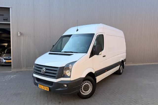 Volkswagen Crafter (2016) thumbnail 1