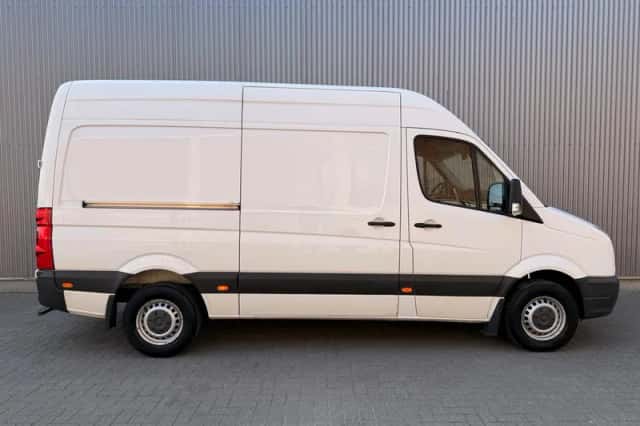Volkswagen Crafter (2016) thumbnail 4