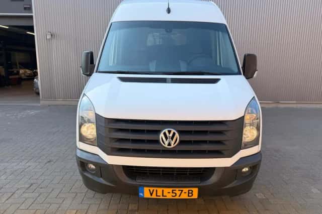 Volkswagen Crafter (2016) thumbnail 5