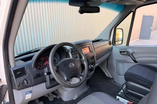 Volkswagen Crafter (2016) thumbnail 6