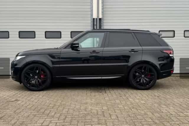 Land Rover Range Rover Sport (2017) thumbnail 2