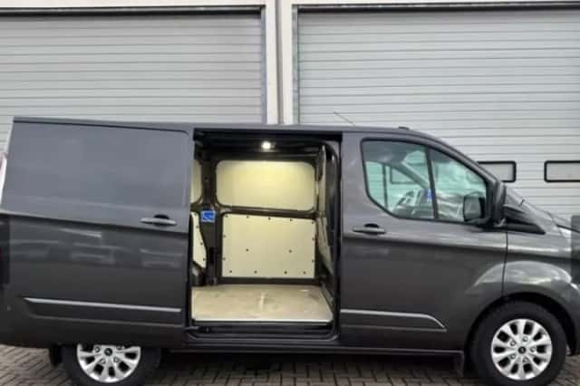 Ford Transit Custom (2021) thumbnail 4
