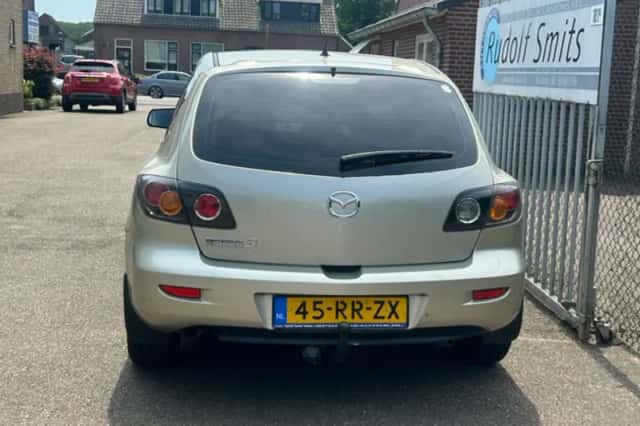 Mazda 3 (2005) thumbnail 4