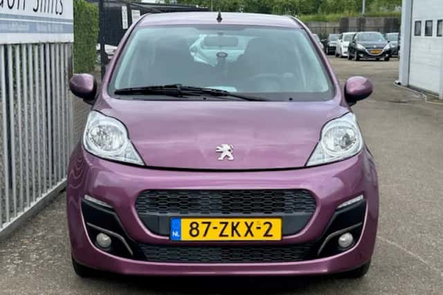 Peugeot 107 (2012) thumbnail 2