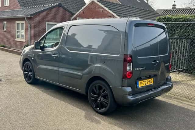 Peugeot Partner (2018) thumbnail 3