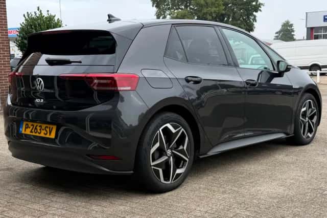 Volkswagen ID.3 (2022) thumbnail 5