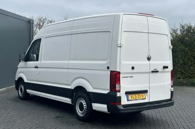 Volkswagen Crafter (2021) thumbnail 4