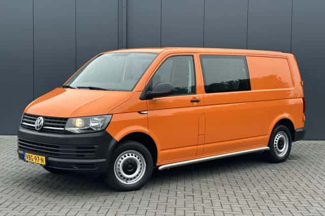 Volkswagen Transporter (2019) thumbnail 1