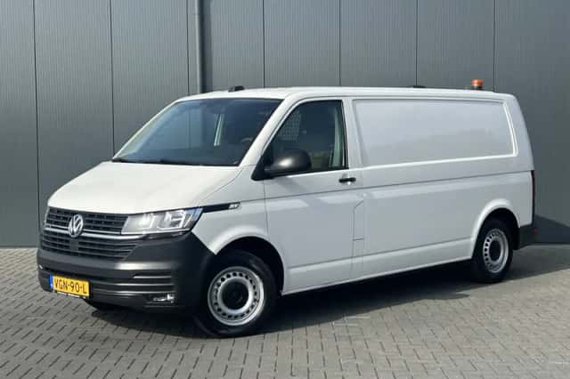Volkswagen Transporter (2020) thumbnail 1