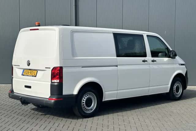 Volkswagen Transporter (2020) thumbnail 3
