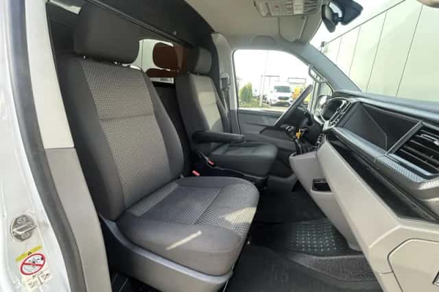 Volkswagen Transporter (2020) thumbnail 6