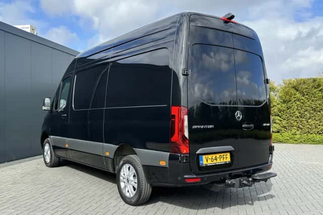 Mercedes-Benz Sprinter (2024) thumbnail 4