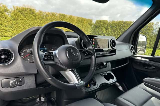 Mercedes-Benz Sprinter (2024) thumbnail 6