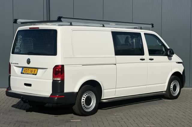 Volkswagen Transporter (2020) thumbnail 2