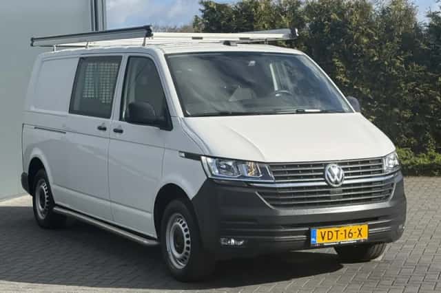 Volkswagen Transporter (2020) thumbnail 3