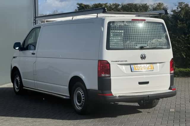 Volkswagen Transporter (2020) thumbnail 4