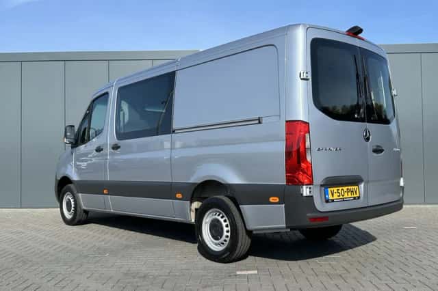Mercedes-Benz Sprinter (2024) thumbnail 2