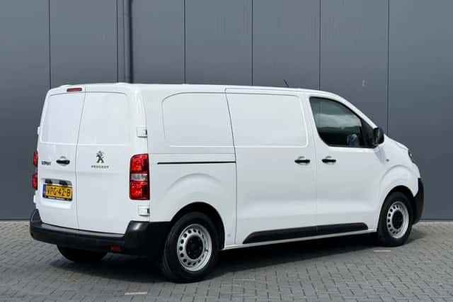 Peugeot Expert (2022) thumbnail 2