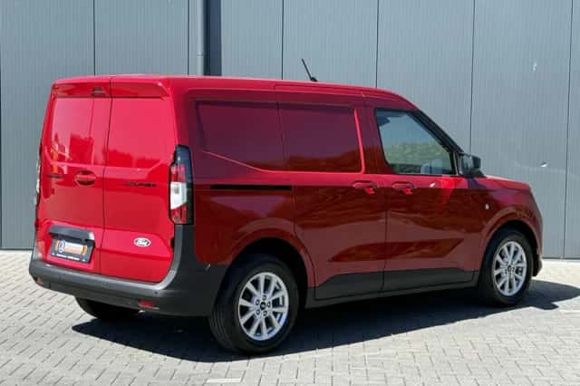 Ford Transit (2023) thumbnail 2