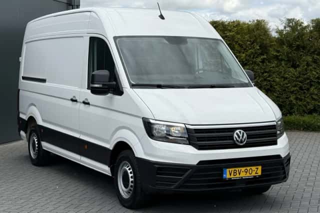 Volkswagen Crafter (2019) thumbnail 3