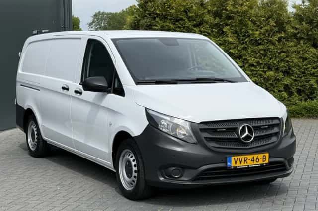Mercedes-Benz Vito (2023) thumbnail 5
