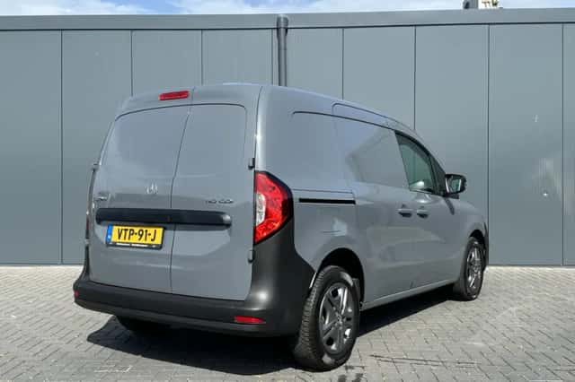 Mercedes-Benz Citan (2023) thumbnail 2