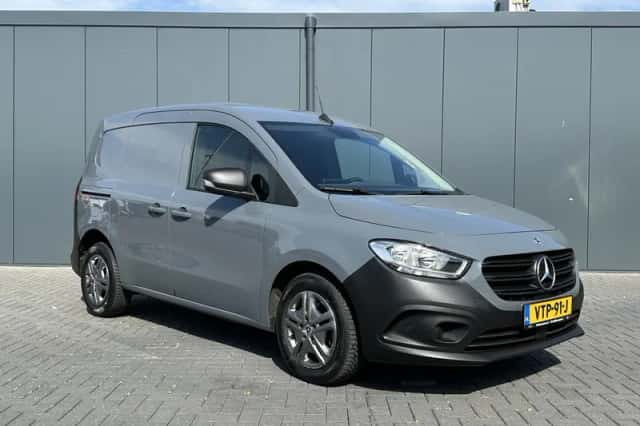 Mercedes-Benz Citan (2023) thumbnail 3