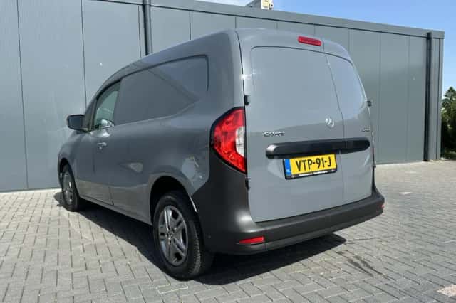 Mercedes-Benz Citan (2023) thumbnail 4