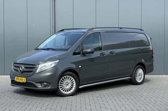 Mercedes-Benz Vito (2017) thumbnail 1