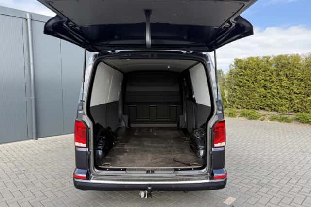 Volkswagen Transporter (2020) thumbnail 5