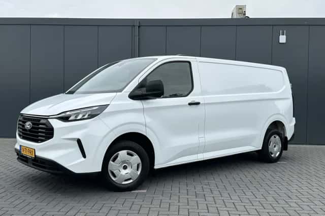 Ford Transit (2024) thumbnail 1
