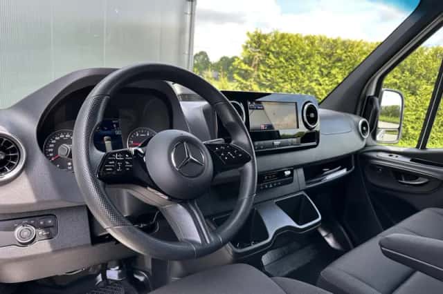 Mercedes-Benz Sprinter (2024) thumbnail 6