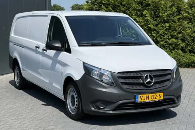 Mercedes-Benz Vito (2021) thumbnail 3