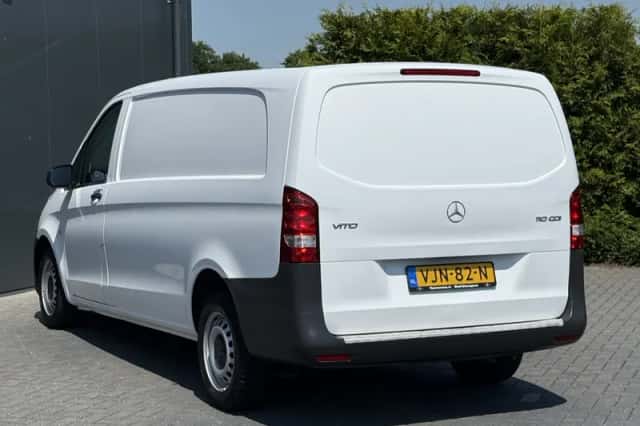 Mercedes-Benz Vito (2021) thumbnail 4