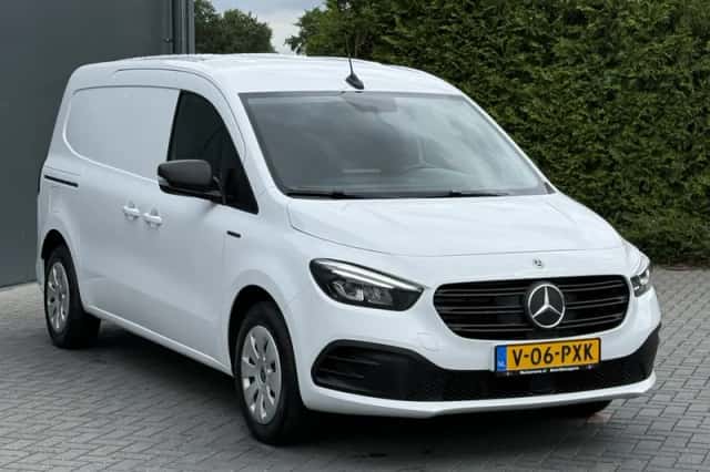 Mercedes-Benz eCitan (2023) thumbnail 3