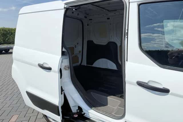 Ford Transit (2022) thumbnail 6