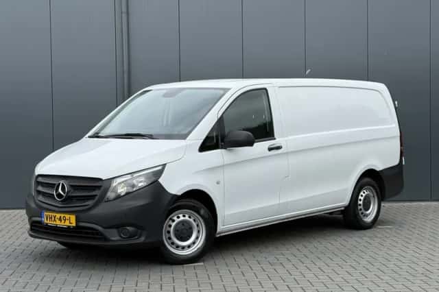 Mercedes-Benz Vito (2021) thumbnail 1