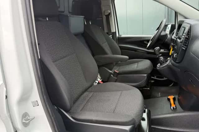 Mercedes-Benz Vito (2021) thumbnail 5