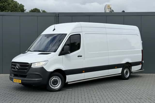 Mercedes-Benz Sprinter (2019) thumbnail 1