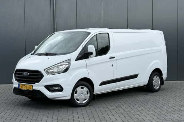 Ford Transit (2020) thumbnail 1