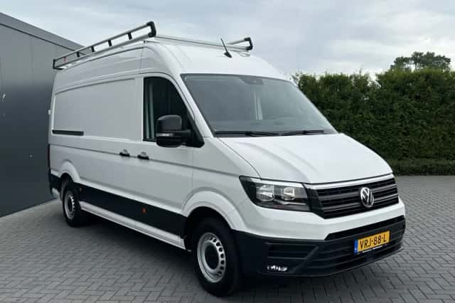 Volkswagen Crafter (2022) thumbnail 3