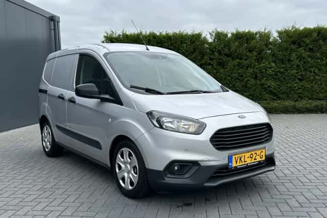 Ford Transit (2021) thumbnail 3