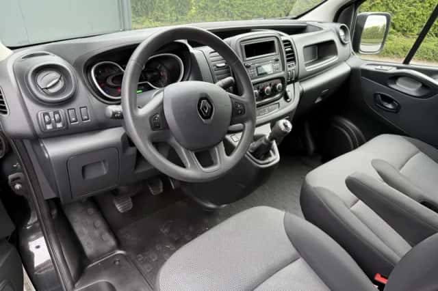 Renault Trafic (2021) thumbnail 6